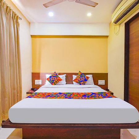 Fabhotel Rb Residency Surat Exterior photo