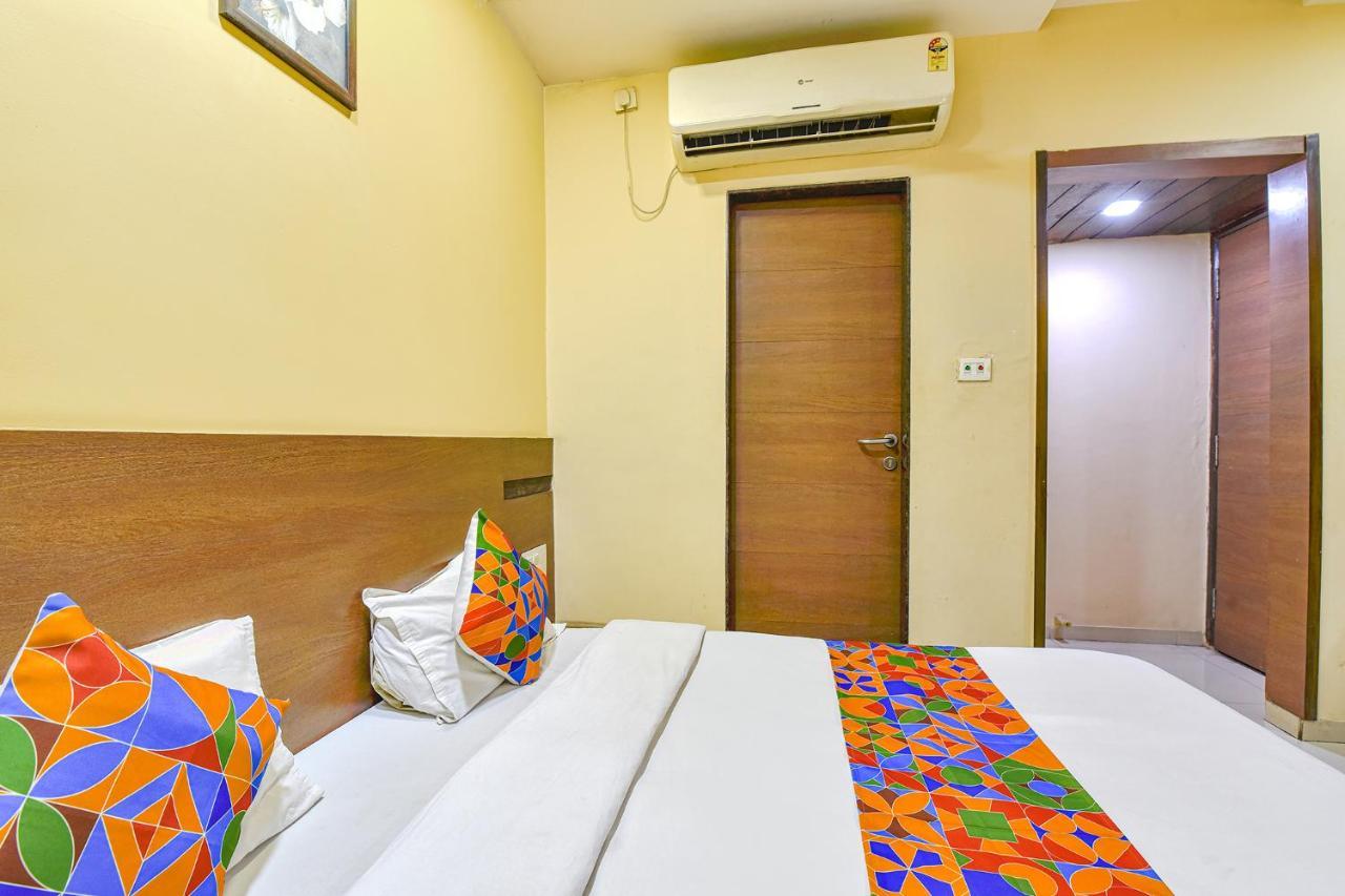 Fabhotel Rb Residency Surat Exterior photo
